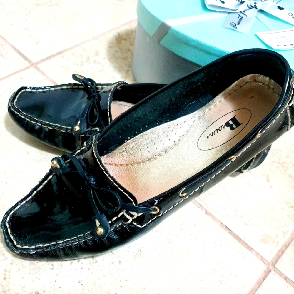 Browns flat shoes